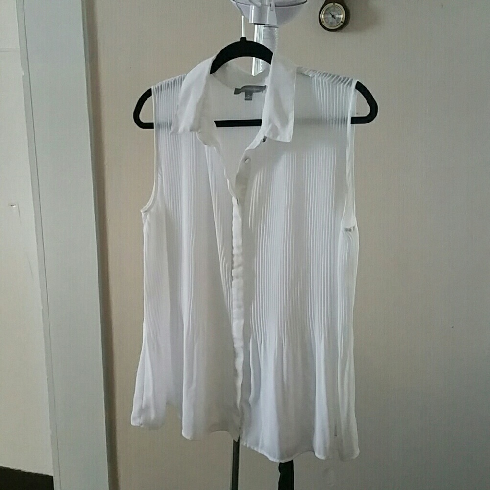 CLEARANCE White Flowy Top (T2)